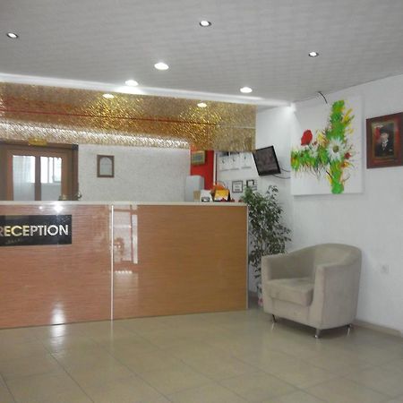 Konak Hotel Mut Exterior foto